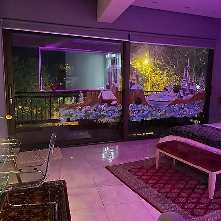 River Apartment *