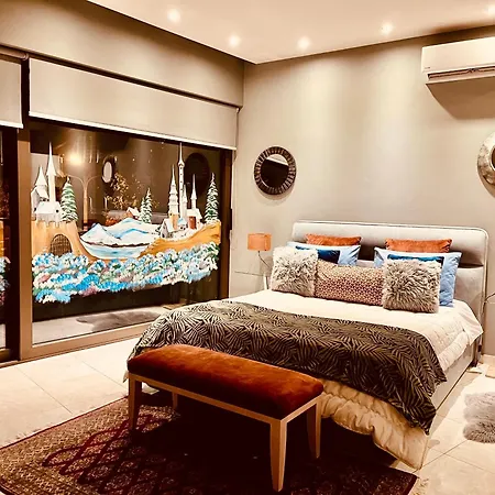 River Apartment *